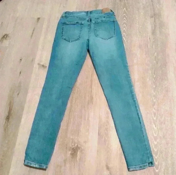 Aeropostale women's size 2 High waisted ankle jeggings holes distressed - Picture 6 of 9